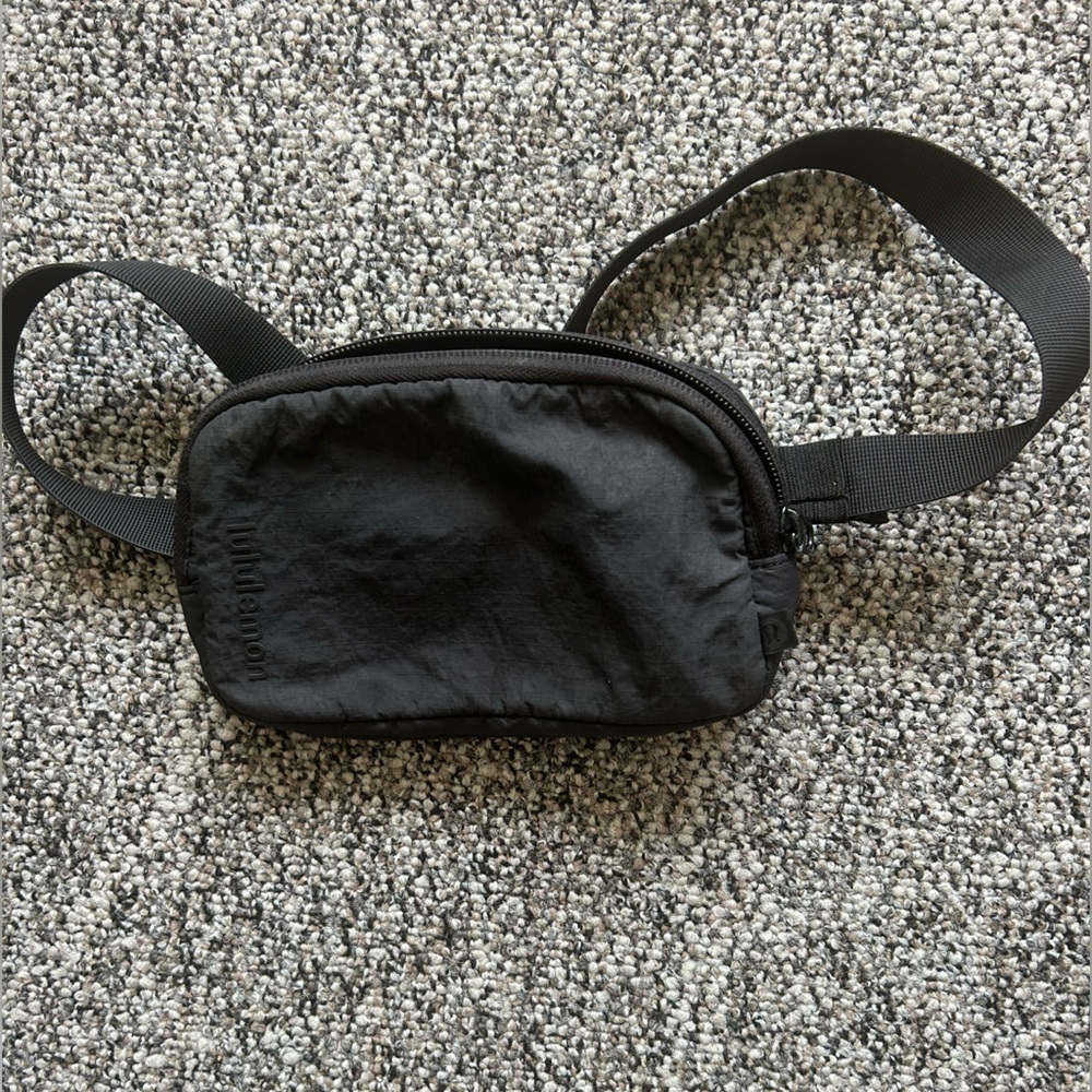 The Lululemon mini belt bag black